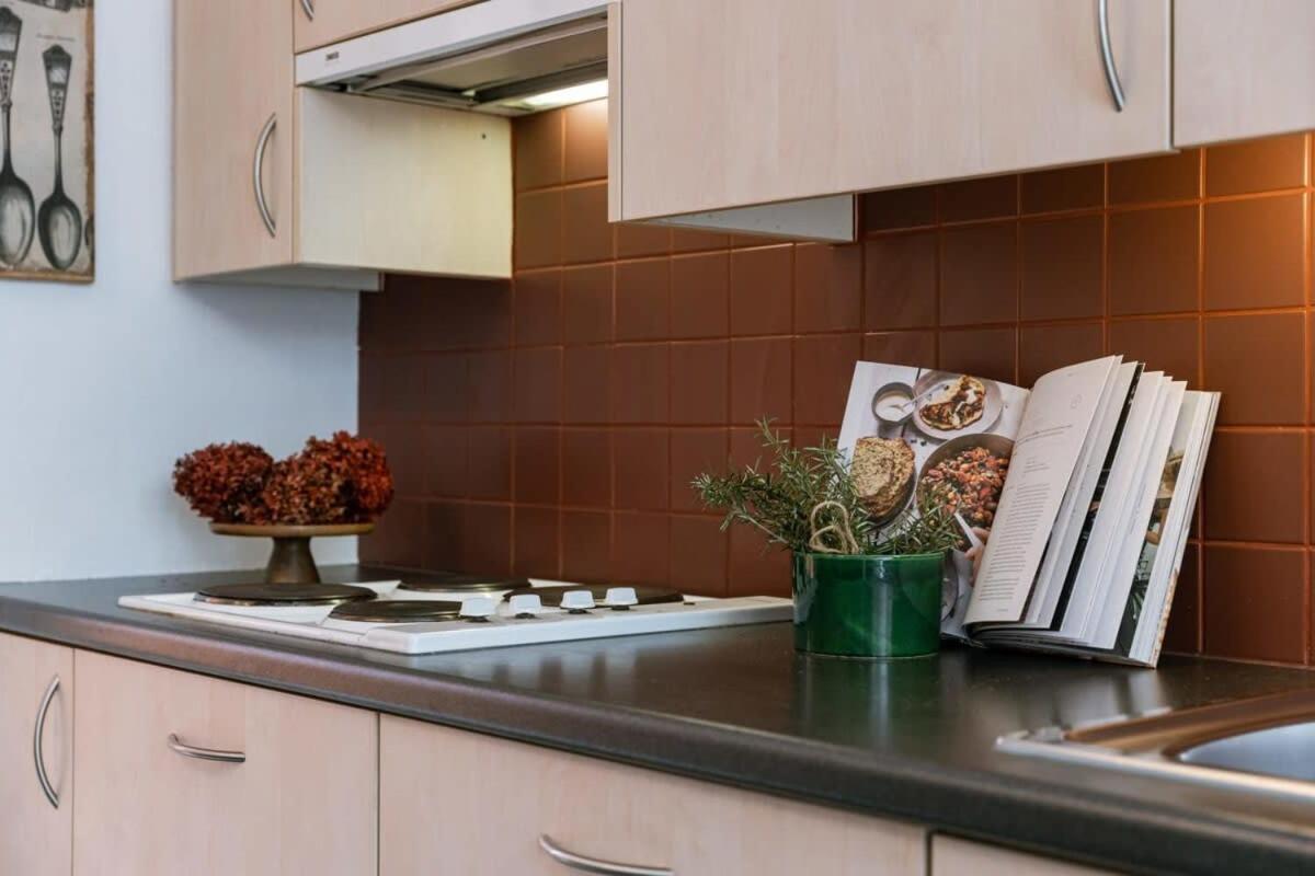 Villa Huswell - Charming Town-House In The Center Of Bruges Esterno foto